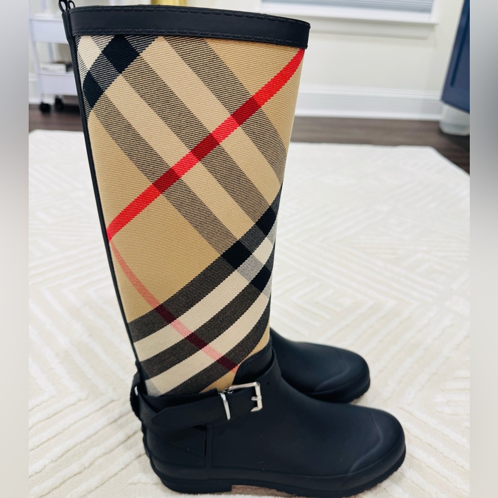 Burberry Black and Beige Plaid Boots - Picture 2 of 7